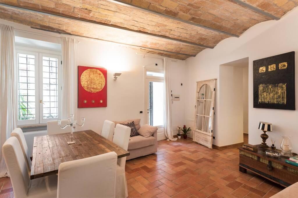 Lovely Colosseum Loft Apartment Rome Buitenkant foto